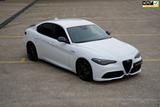 Alfa Romeo Giulia 2.2 Super Sportiva 'Pack Quadrifoglio' - Alfa Romeo Giulia Sport Gebrauchtwagen