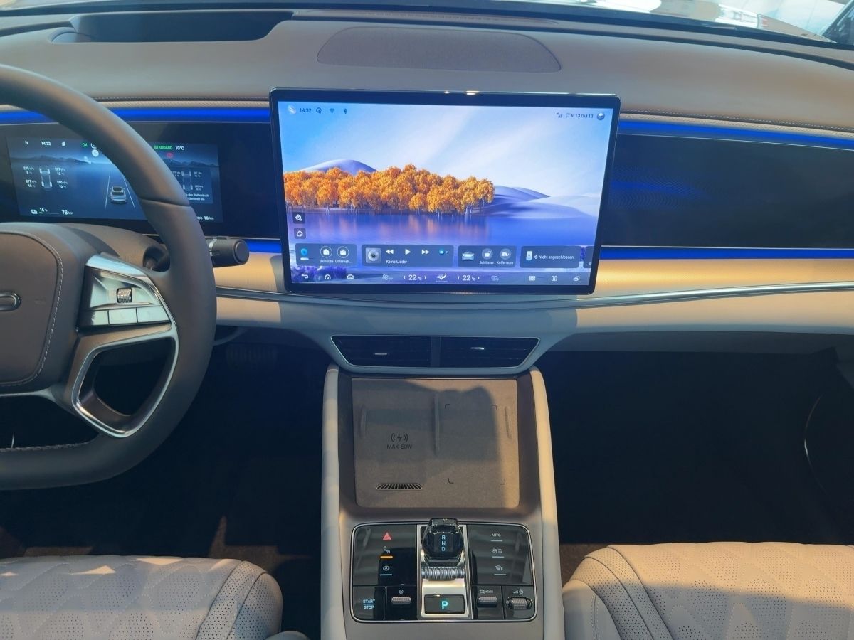 BYD SEALION 7