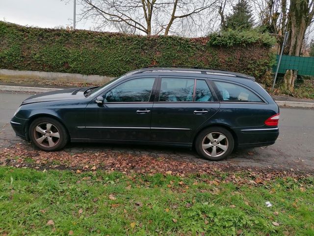 Mercedes-Benz E 200 E -Klasse T-Modell E 200 T Kompressor