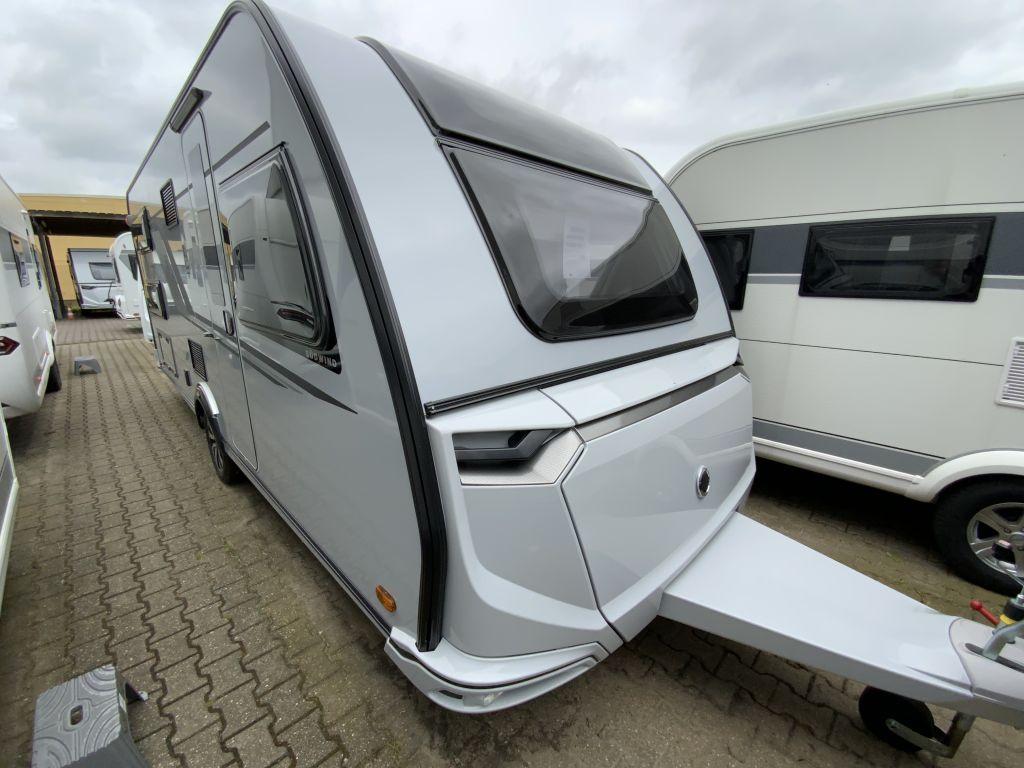 Knaus Südwind 580 UK Black Selection