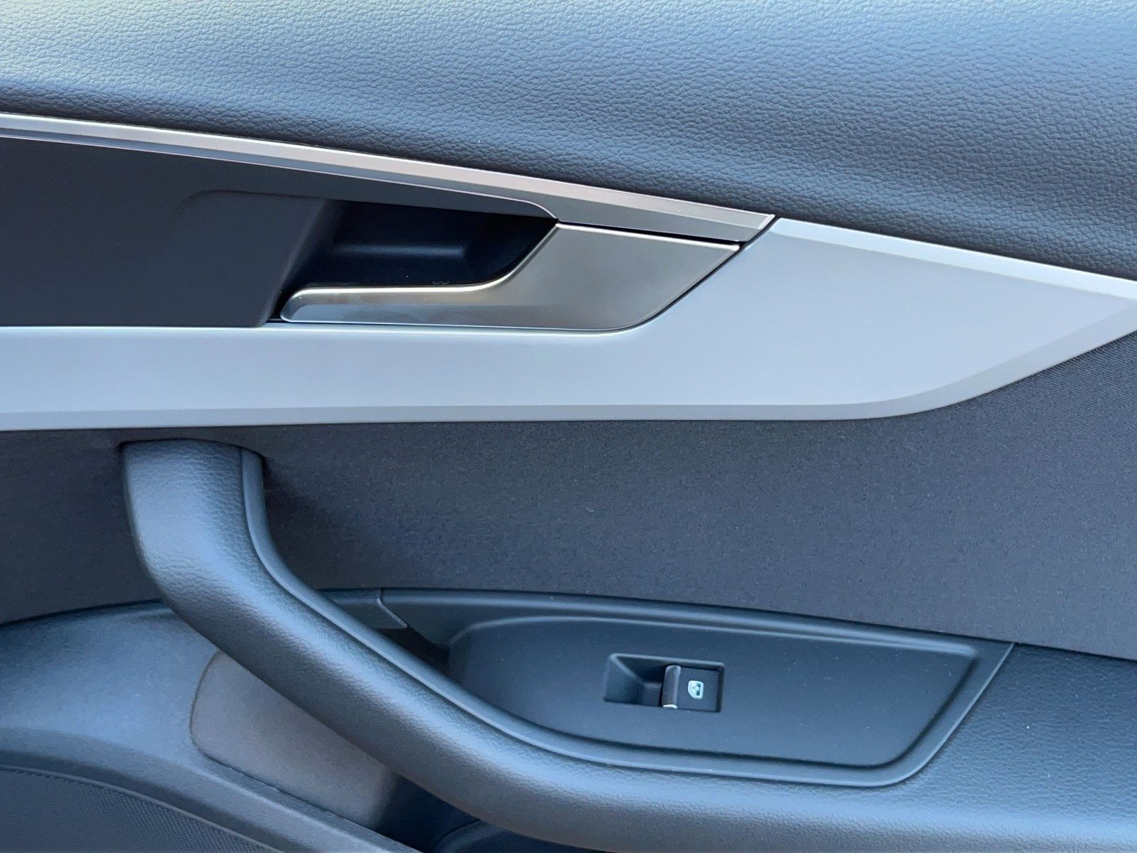 Fahrzeugabbildung Audi A4 Avant TFSI*S-line*Pano*Navi*Aktionsangebot*