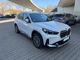 BMW X1 xDrive23i xLine | Voll | Pano l AHK I H&K