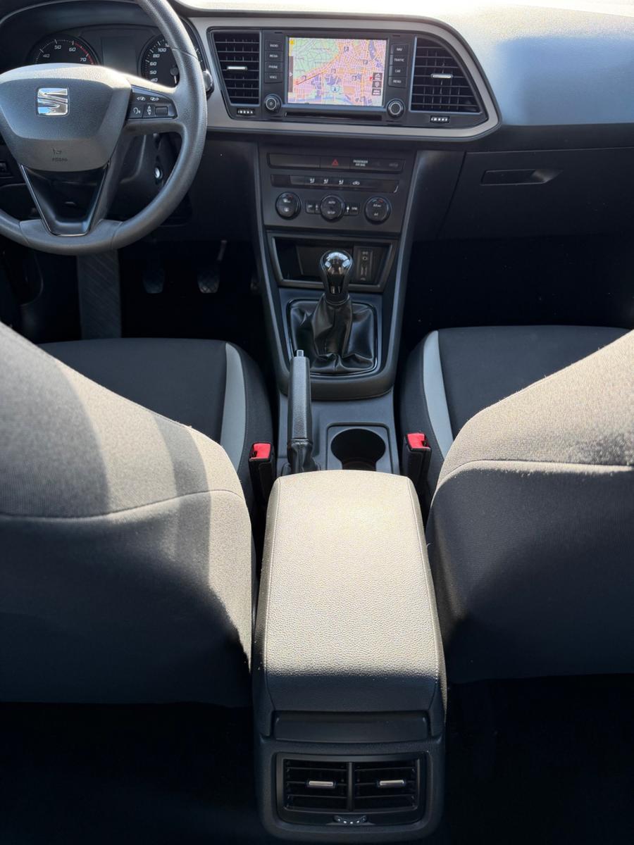 Seat Leon ST Reference Sportsitze Sport Lenkrad