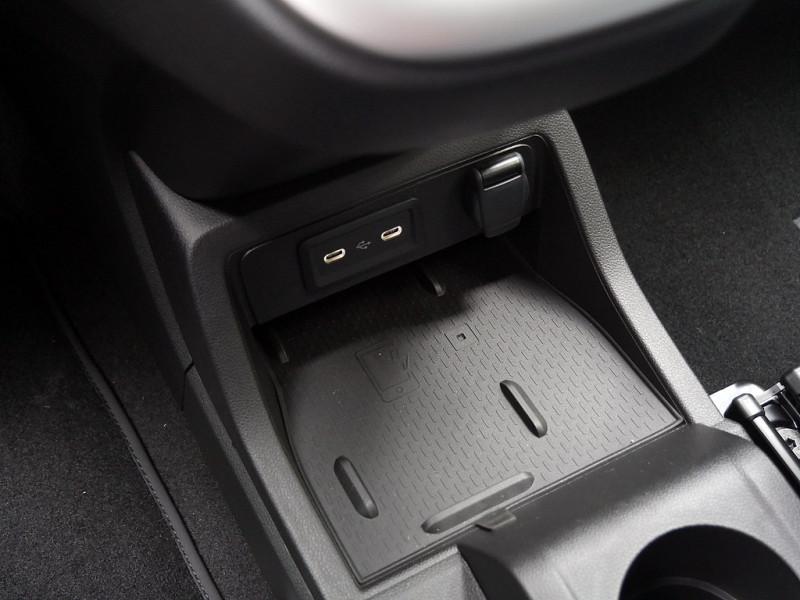 Mercedes-Benz T 180 PROGRESSIVE KLIMA NAVI LED STANDARD AHK