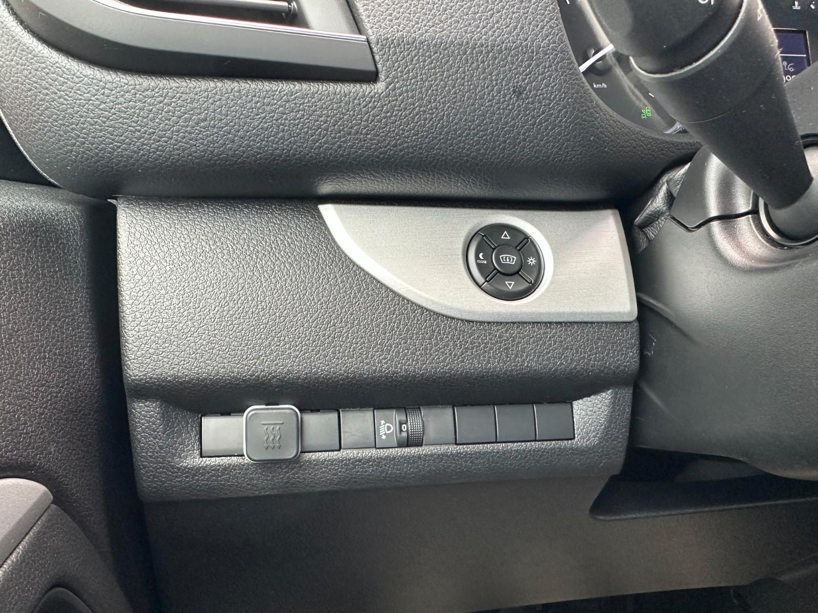 Toyota Proace Verso L1 Team Deutschland AHK Standhzg.