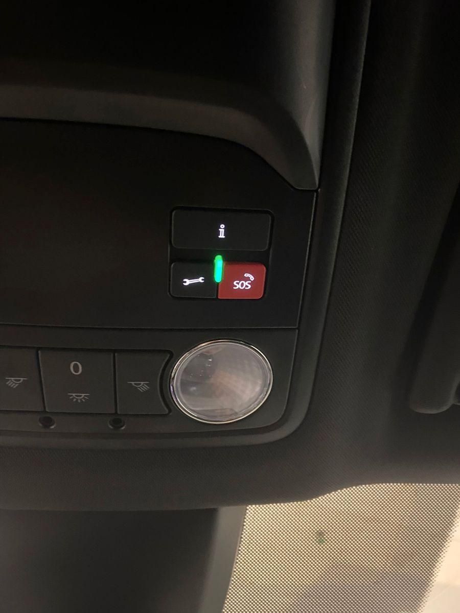 Fahrzeugabbildung SKODA Karoq 1.5 TSI DSG Sportline+NAVI+MATRIX+ACC+18"+