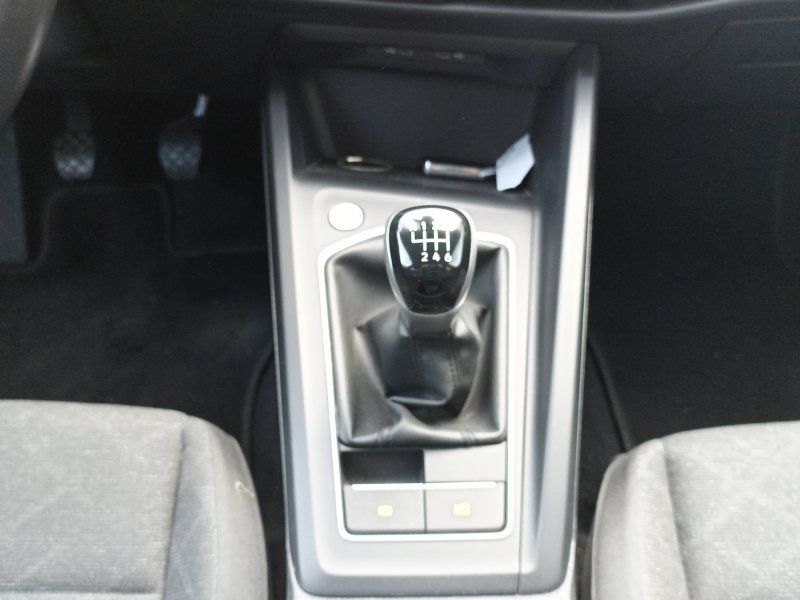 Fahrzeugansicht 12 Fahrzeugabbildung Volkswagen Golf VIII 1.5 TSI Life SMART-LINK+NAVI+LED-PLUS