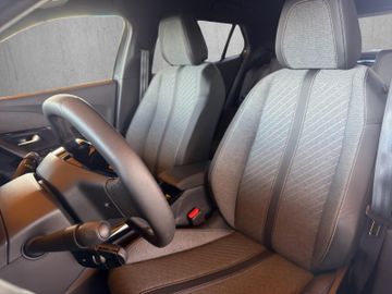 Peugeot 2008 - 10