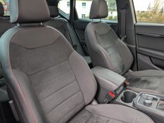 SEAT Ateca FR 4Drive 2,0TSI 190PS DSG LED Pano 1.Hand SEAT Ateca FR 4Drive 2,0TSI 190PS DSG LED Pano 1.Hand