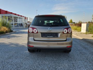 Volkswagen Golf - 5