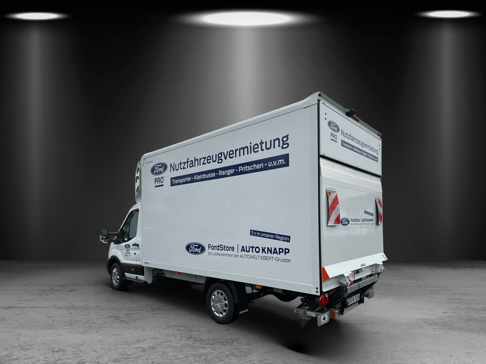 Fahrzeugabbildung Ford Transit L4 Einzelkabine Koffer GJR Ladebordwand
