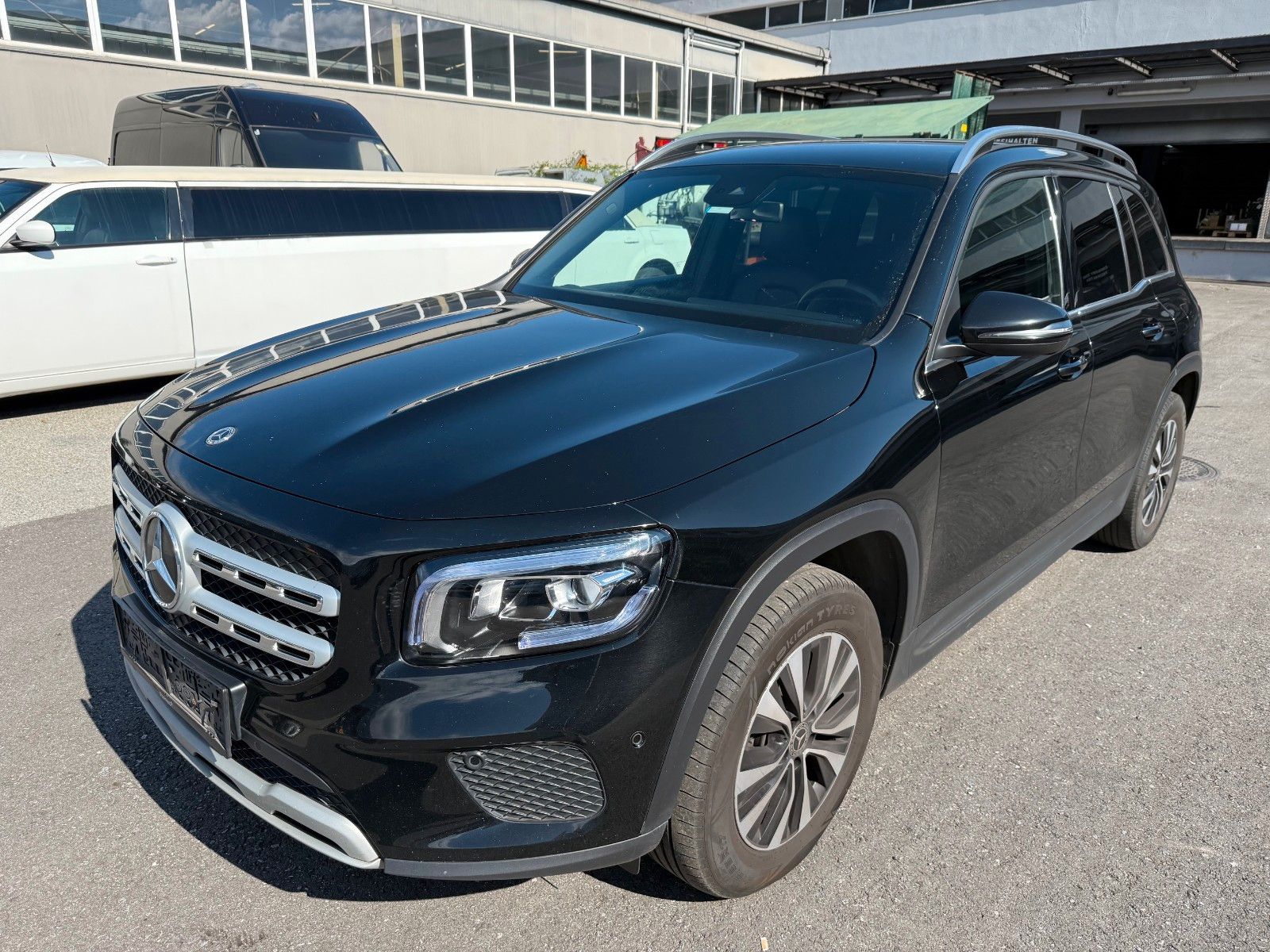 MERCEDES-BENZ GLB 200 d 4Matic