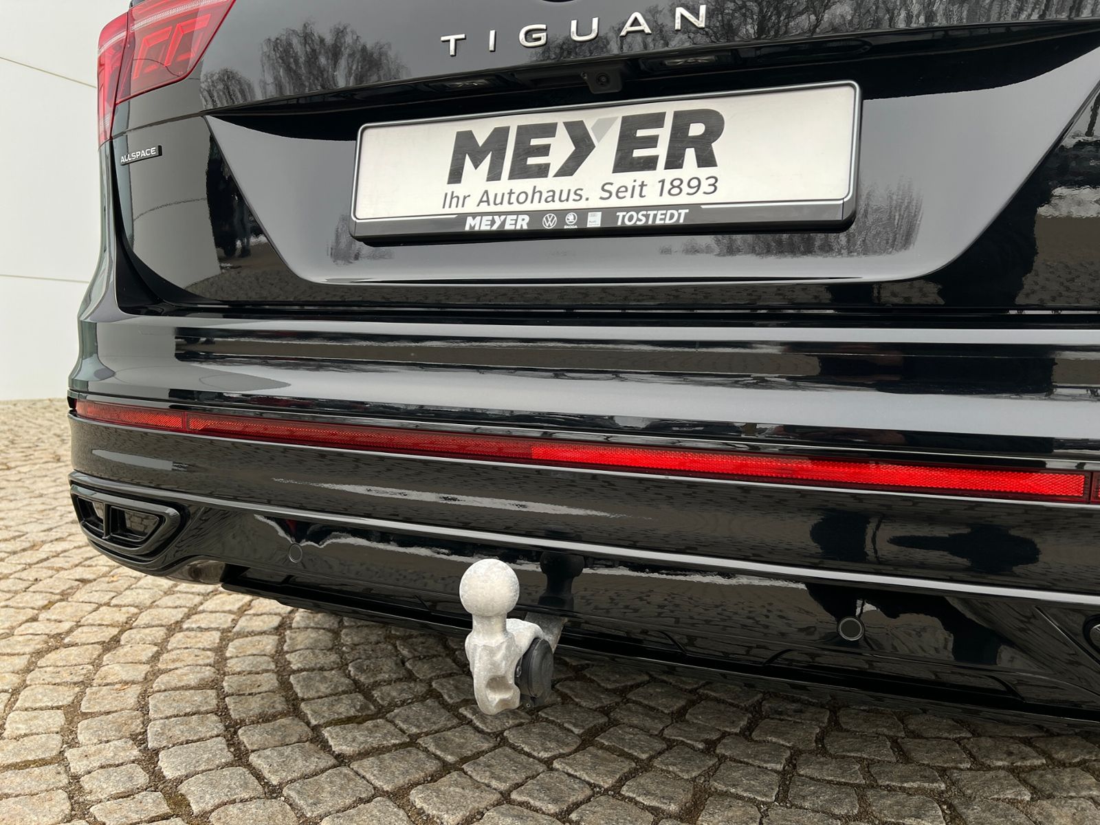 Fahrzeugabbildung Volkswagen Tiguan Allspace R-Line 2.0 TDI DSG 4MOTION *AHK,