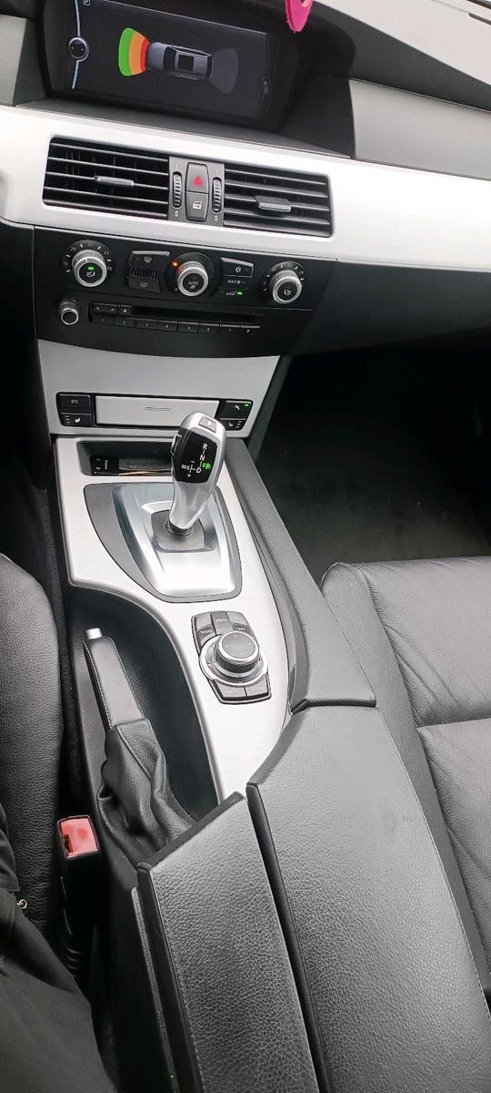 BMW 525 2009 — photo 8