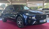 Maserati Levante Modena - blaue Maserati Levante