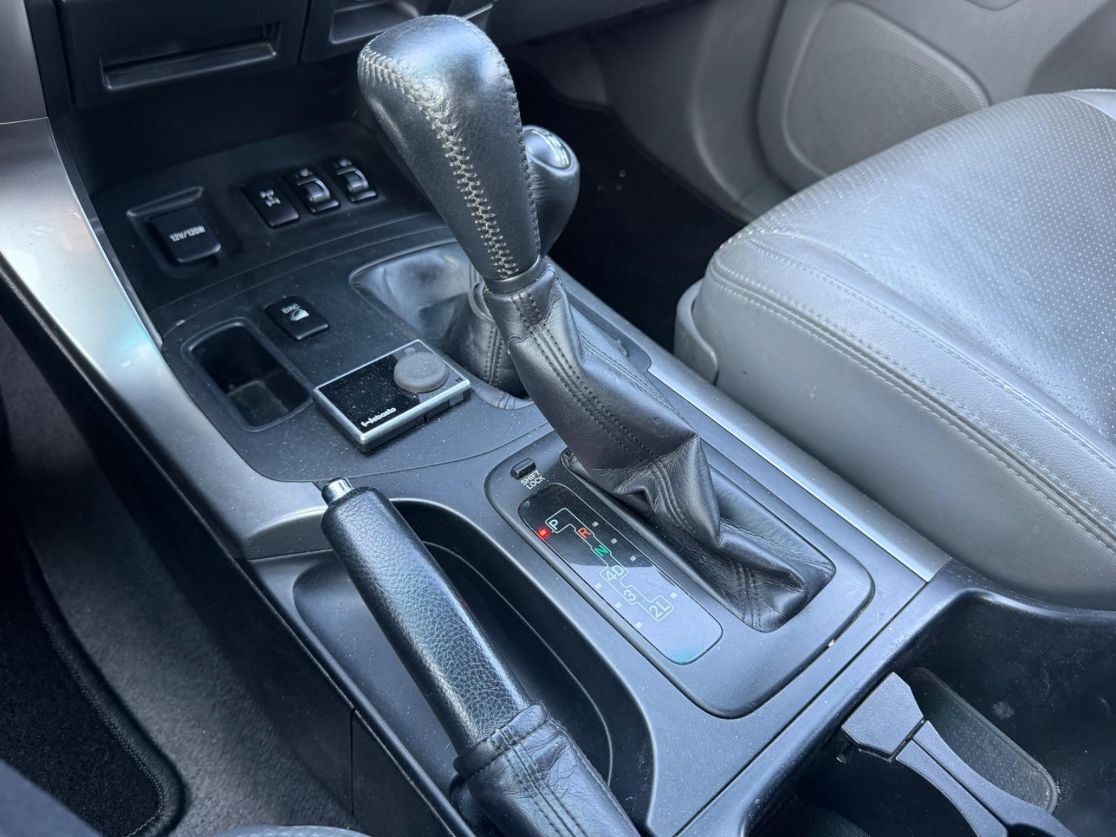 Toyota Land Cruiser 3.0 D-4D 166ch - 1 ère main - Carnet entretien - Ecran tactile - Pneus toutes saisons - Régulateur