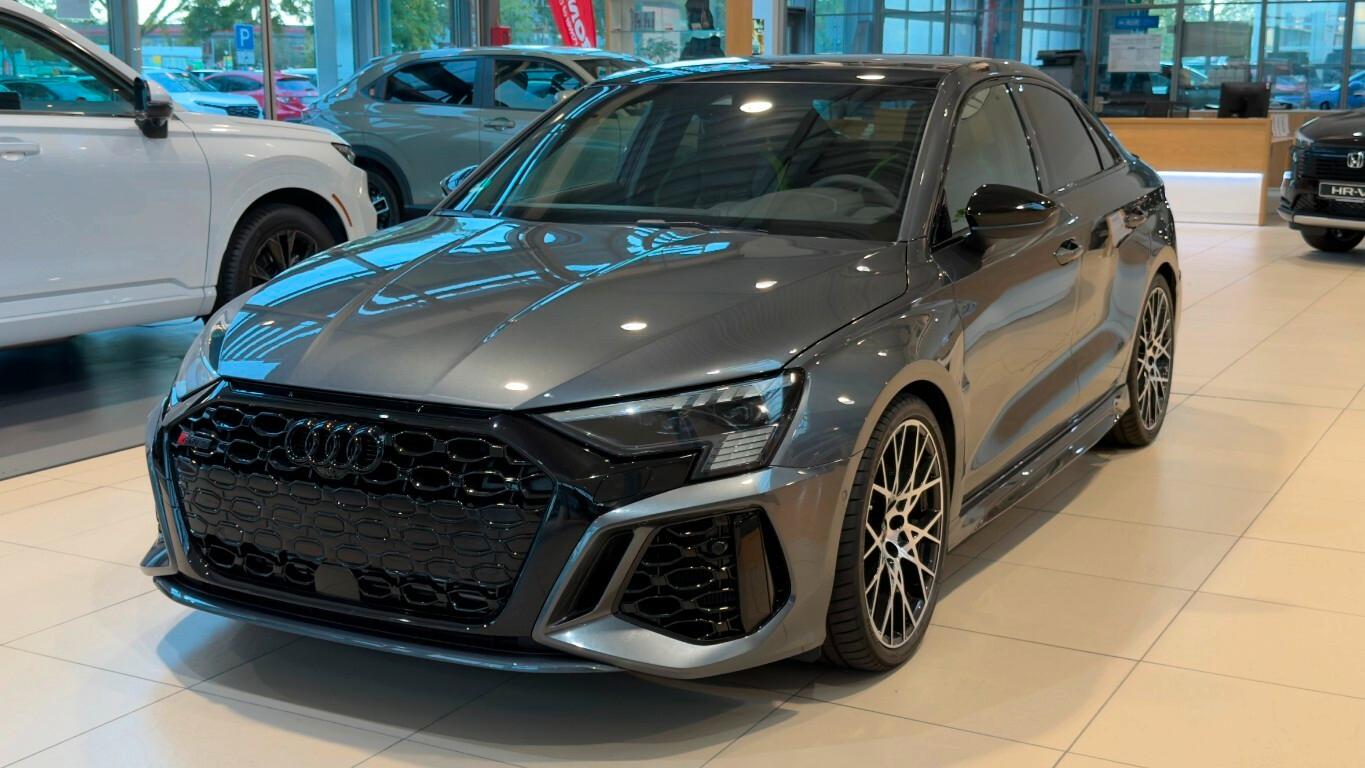 Audi RS3 2.5 TFSI quattro MATRIX|PANO|B&O|RSAbgas