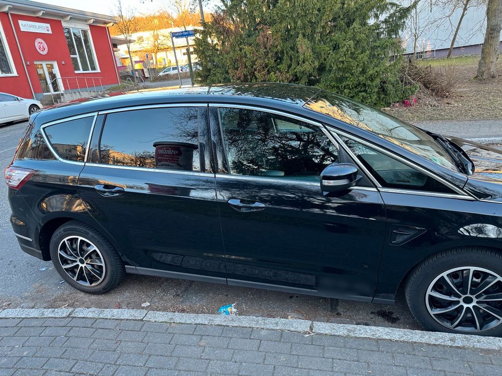 Image of Ford S-Max
