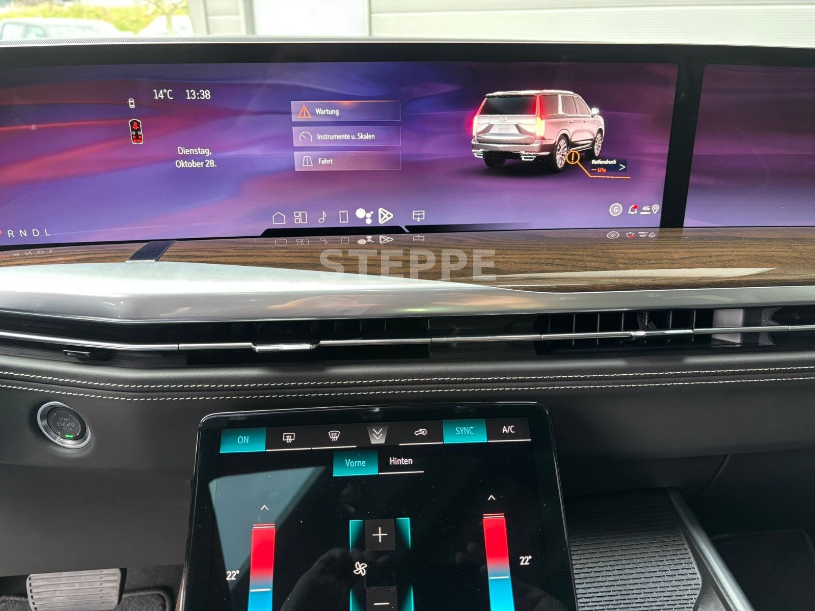 Cadillac Escalade FACELIFT MY26 6.2 V8 Sport Platinum 24"