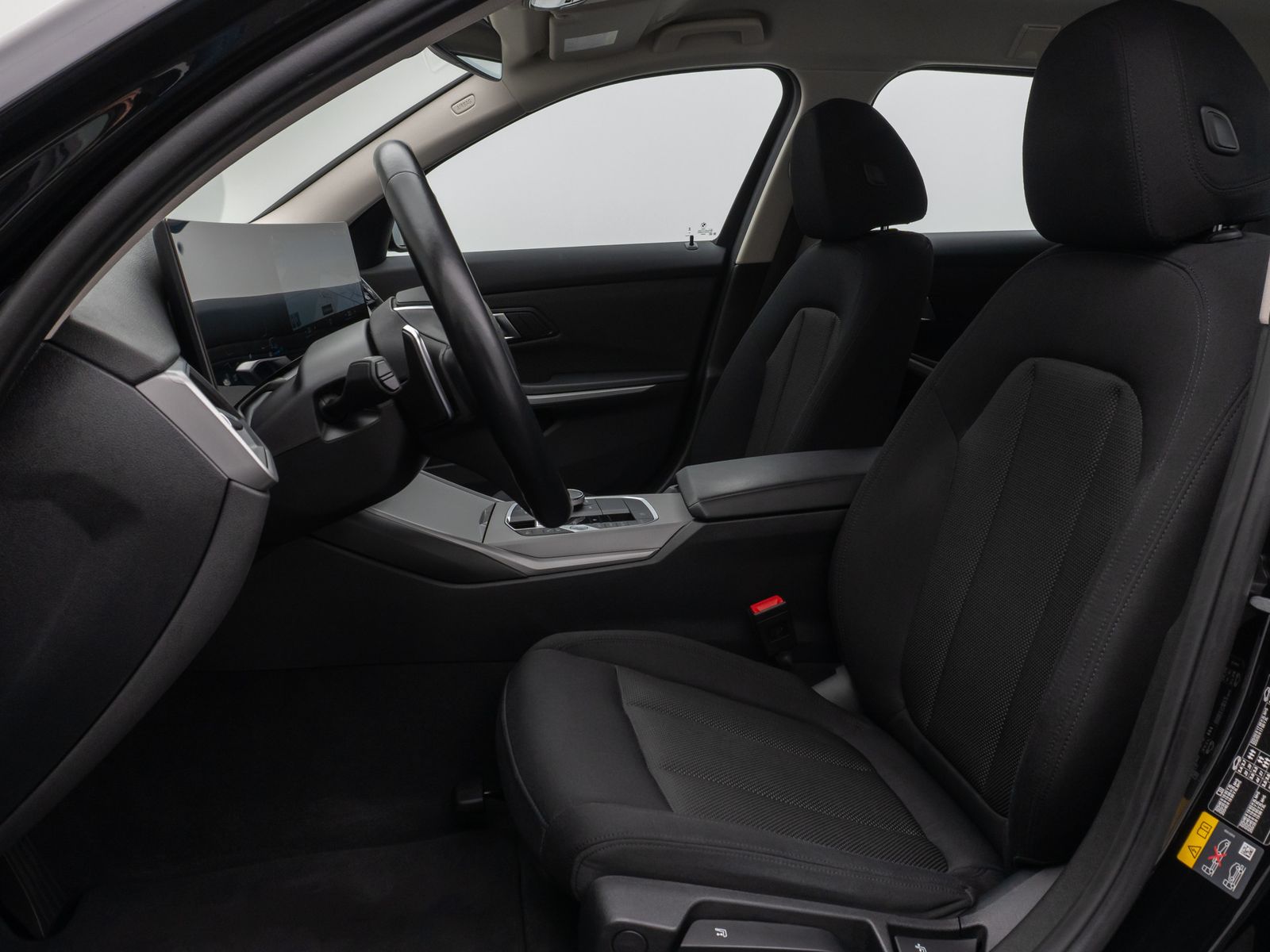 Fahrzeugabbildung BMW 330e xD DAB CockPit+ PDC Geschwindigkeitsreg