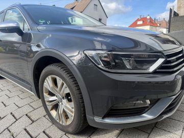 Volkswagen Passat Variant - 1