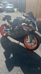KTM RC8 - KTM RC8R