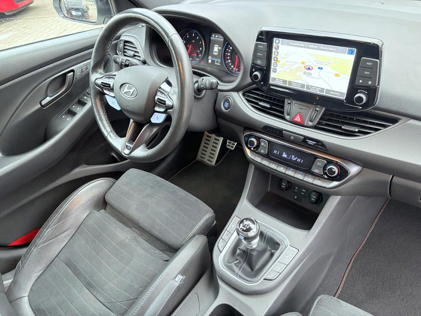 Hyundai i30 N Performance*Pano*e.Sitze*LED*CAM*WinterP.*