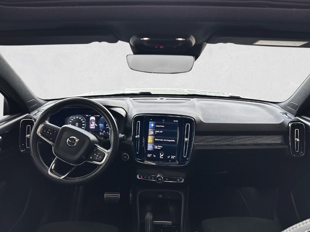 Volvo XC40 R Design Recharge Plug-In Hybrid 2WD T5 Pan