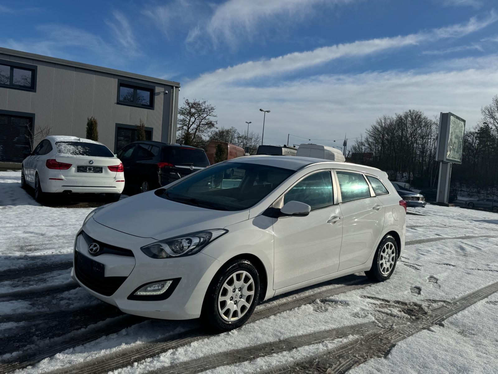 Hyundai i30 cw Classic*Navi*Kamera*
