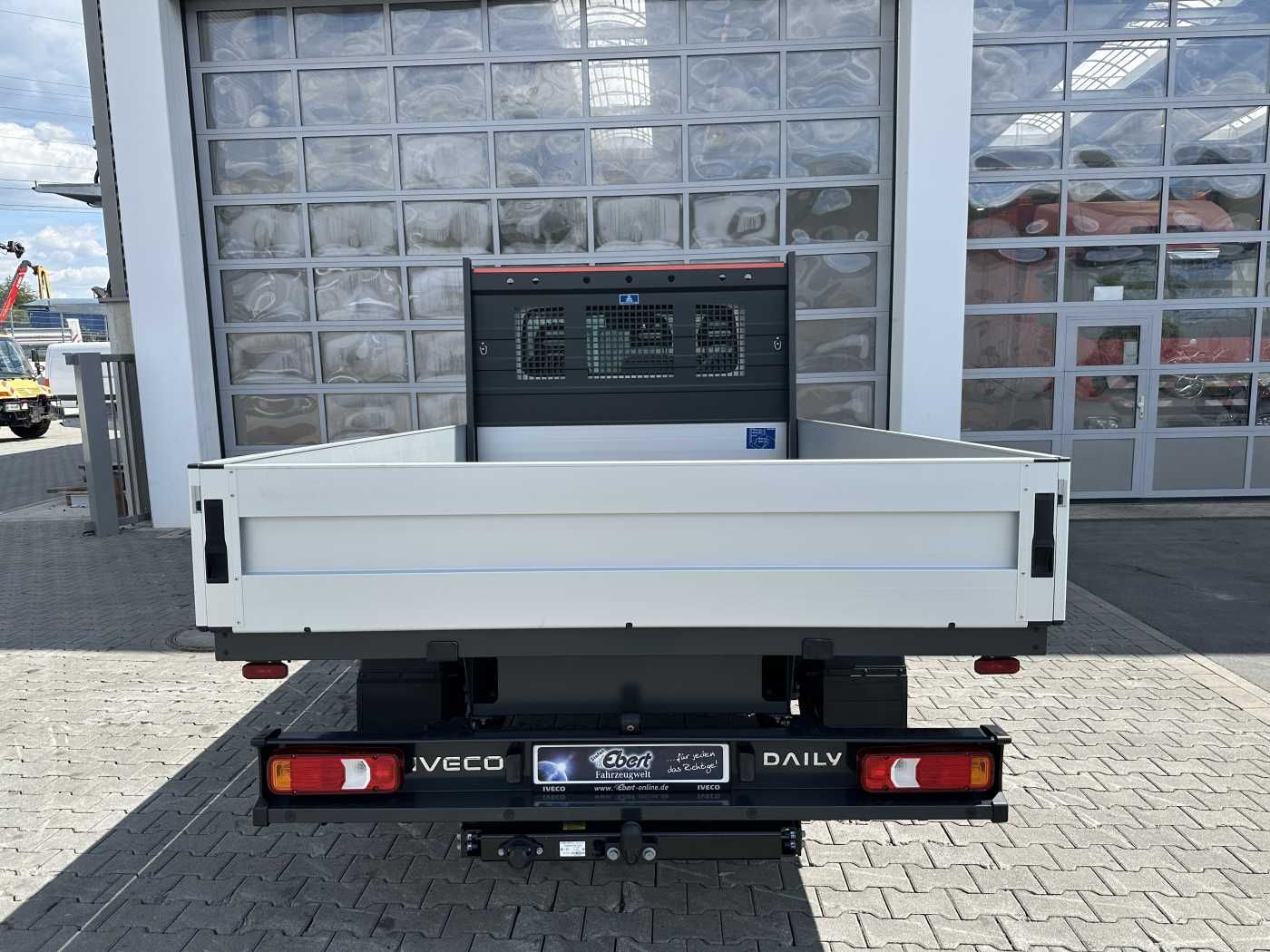 Fahrzeugabbildung Iveco Daily 35S16 A8 Pritsche *R3.450mm*AHK*Automatik*