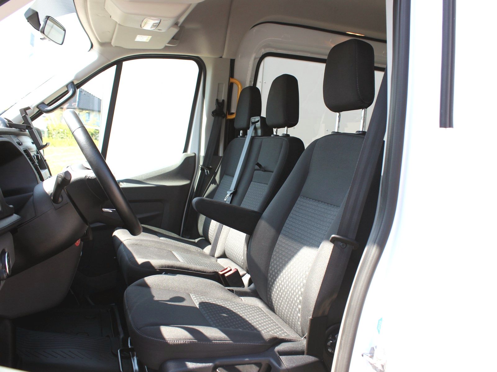 Fahrzeugabbildung Ford Transit 350 L3 Trend 2,0 TDCi DPF