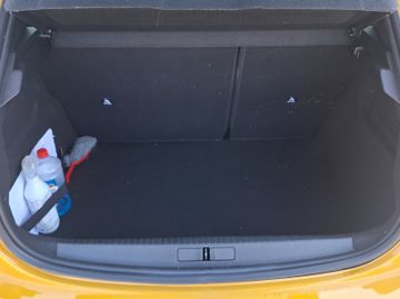 Peugeot 208 GT 1.2 PureTech 100 Kam.+LED+Navi+Alcant.