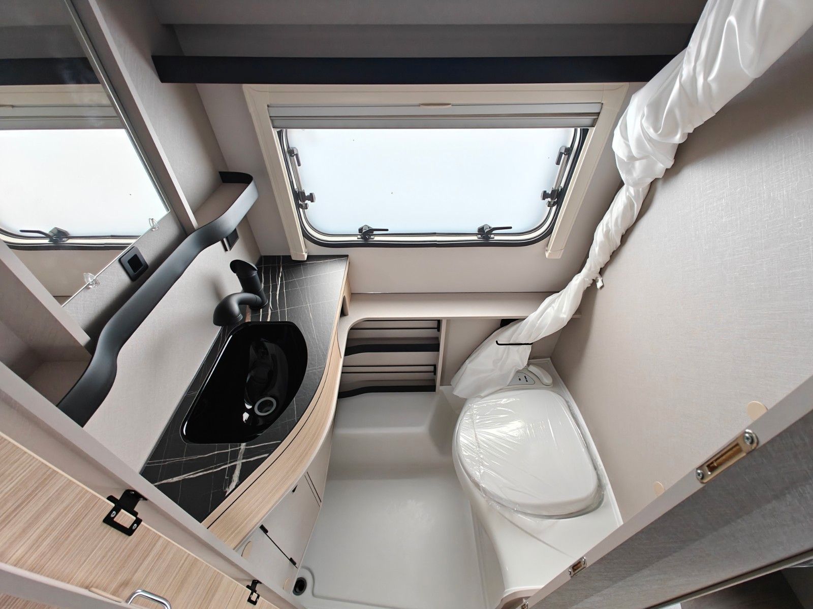 Fahrzeugabbildung HYMER / ERIBA / HYMERCAR Touring 540 Urban - JETZT 7.494€ SPAREN !!!