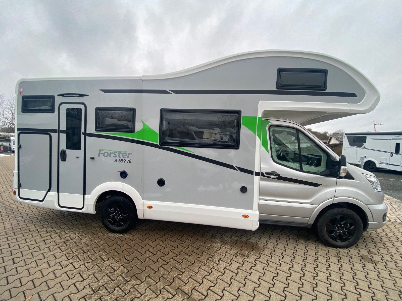 Fahrzeugabbildung Forster A 699 VB *MJ26*165PS*Automatik*RFK*Silver*Alu*