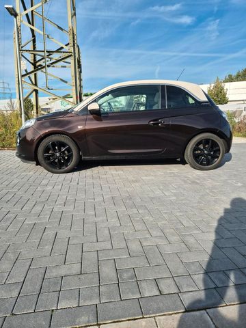 Opel Adam Black Jack