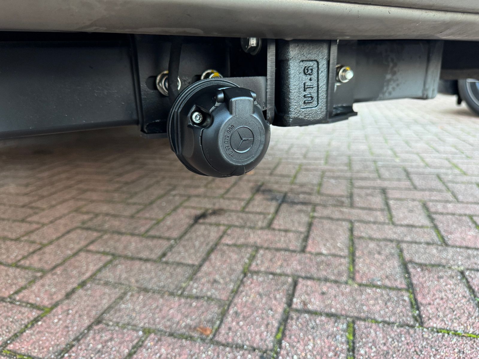 Fahrzeugabbildung Carthago Chic e-line I 51 QB MERCEDES 418 CDI 9GT 1.HAND