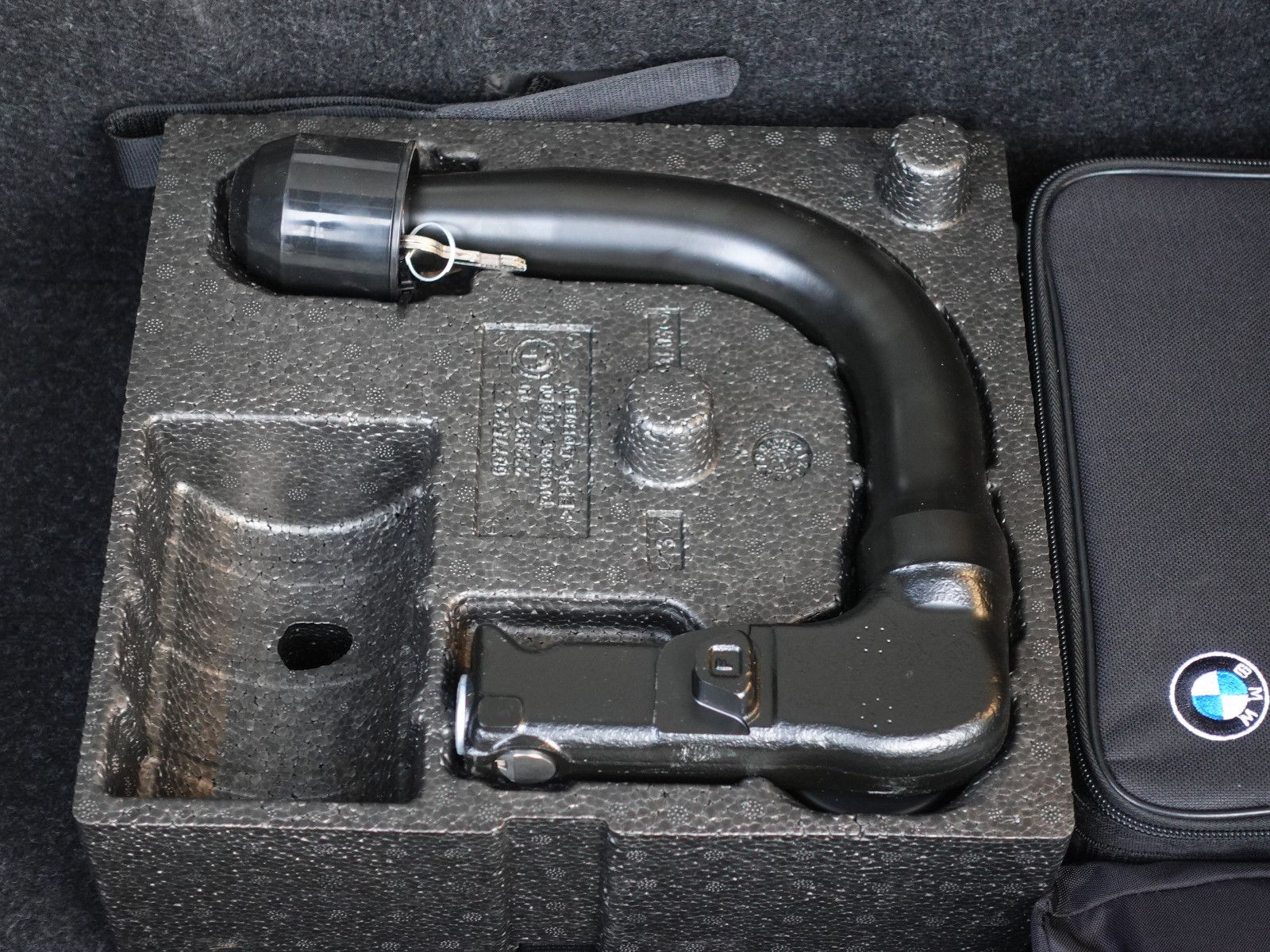 Fahrzeugabbildung BMW X2 xDrive20i Aut. M Sport Shadow HiFi AHK Cam