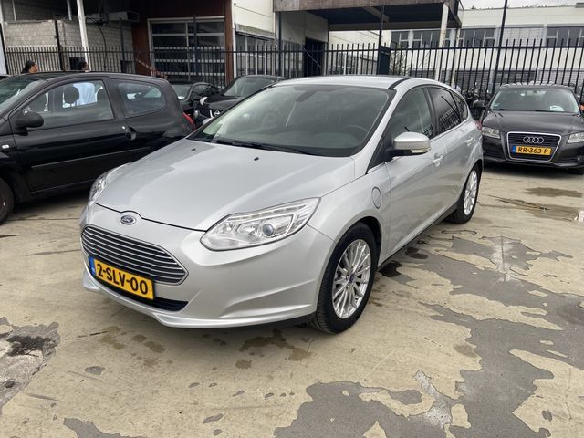 Ford Focus Titanium Electric