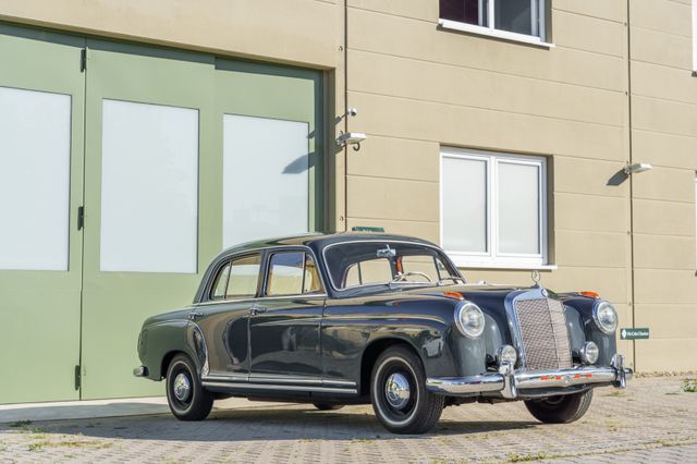 Mercedes-Benz 220S Ponton Limousine*Originalzustand*Sammler