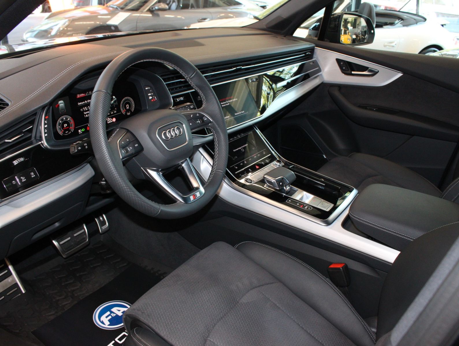 Fahrzeugabbildung Audi Q7 50 TDI Quattro S Line All Black*B&O*Matrix