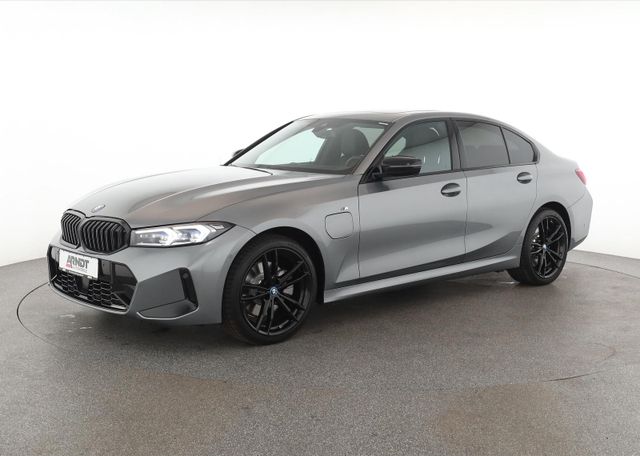 BMW 330e xDrive M Sport Matrix GlasSD ACC KeyGo Kam