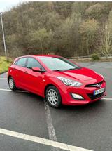 Hyundai i30 1.4 CRDi Classic Classic - Hyundai i30 mit Diesel-Antrieb: Limousine, 1.4