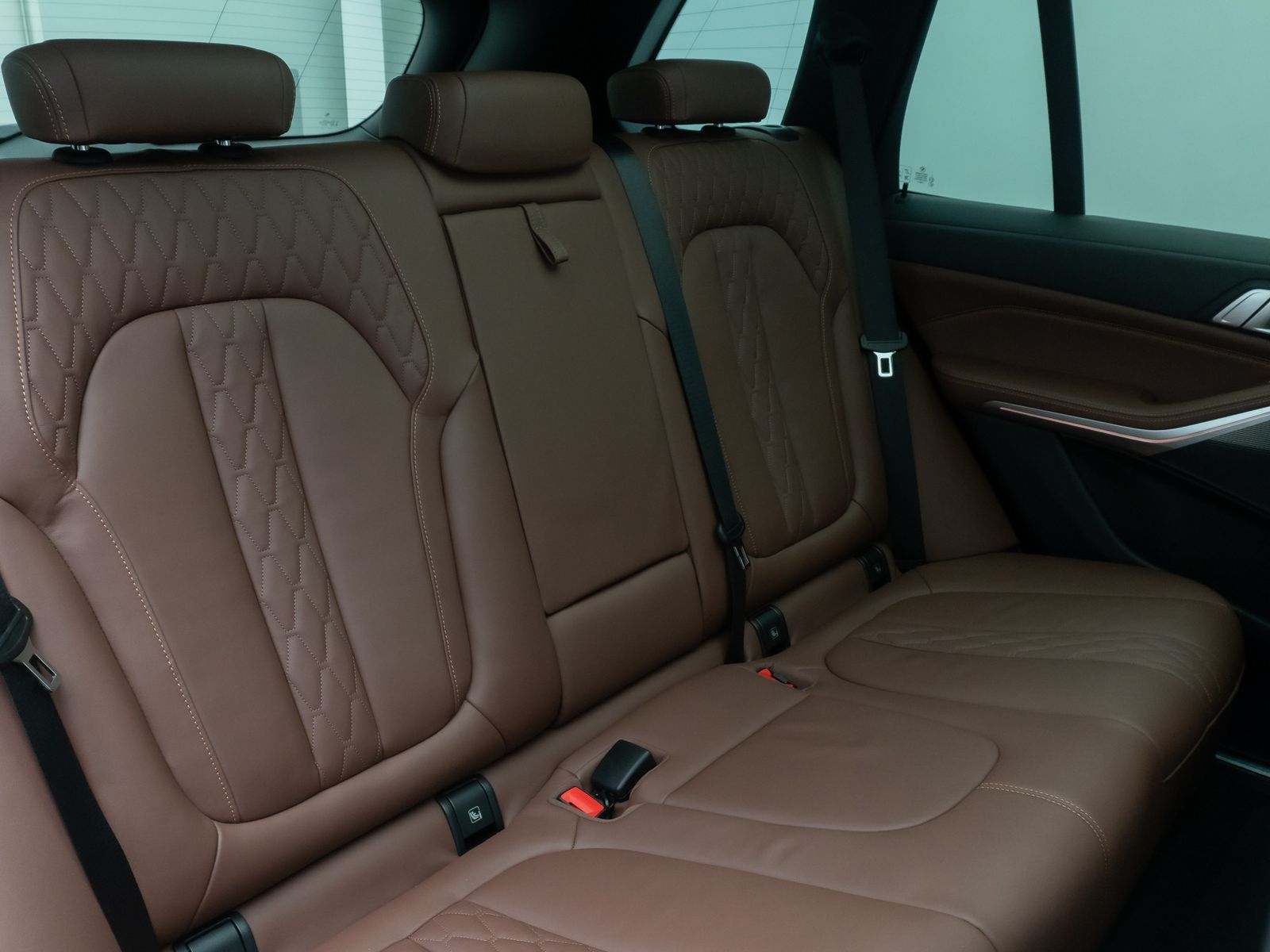 Fahrzeugabbildung BMW X5 xD30d M Sport Panorama HUD DispKey Individual