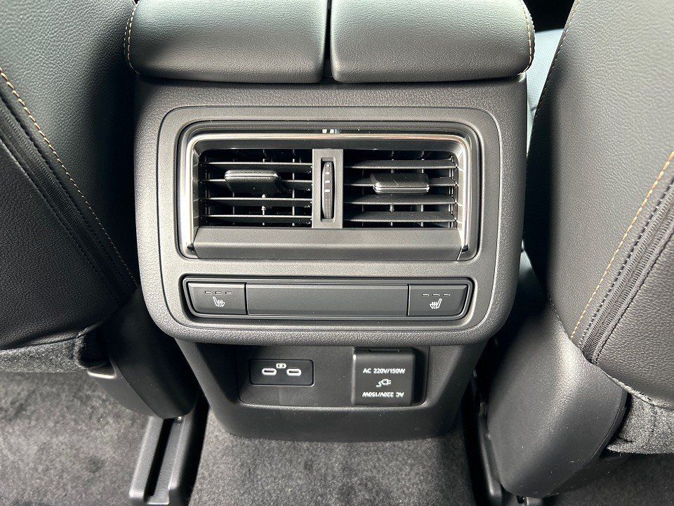 Fahrzeugabbildung Mazda CX-60 3.3L eSKY-D 254ps AT AWD HOMURA PLUS BOSE+