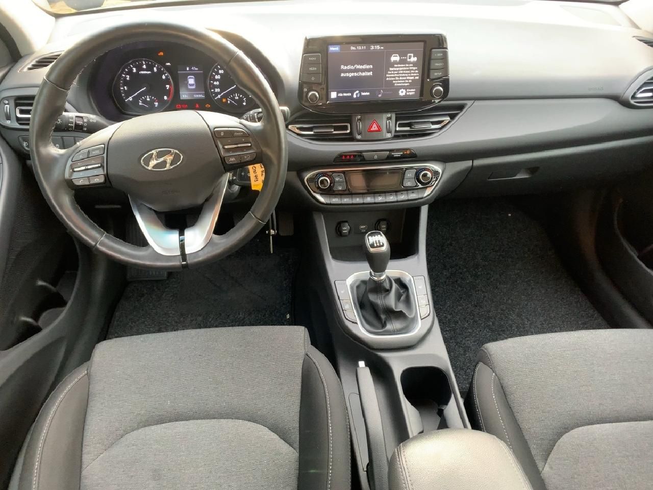 Fahrzeugabbildung Hyundai I30 cw Edition 30 + Funktions-Paket +Kombi-Paket