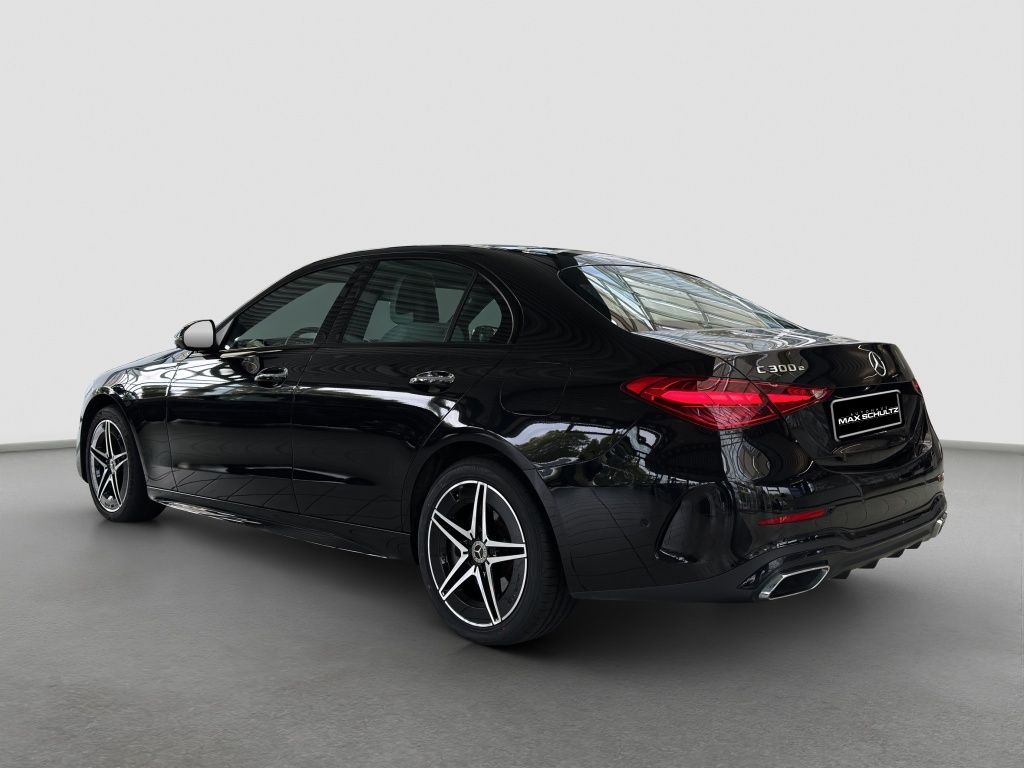 Fahrzeugabbildung Mercedes-Benz C 300 e *AMG*NIGHT*PANO*DISTRO*360°*HUD*MEMORY*