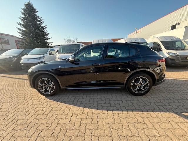 Alfa Romeo Stelvio TI  Turbo  280 PS  AT8-Q4  Kamera