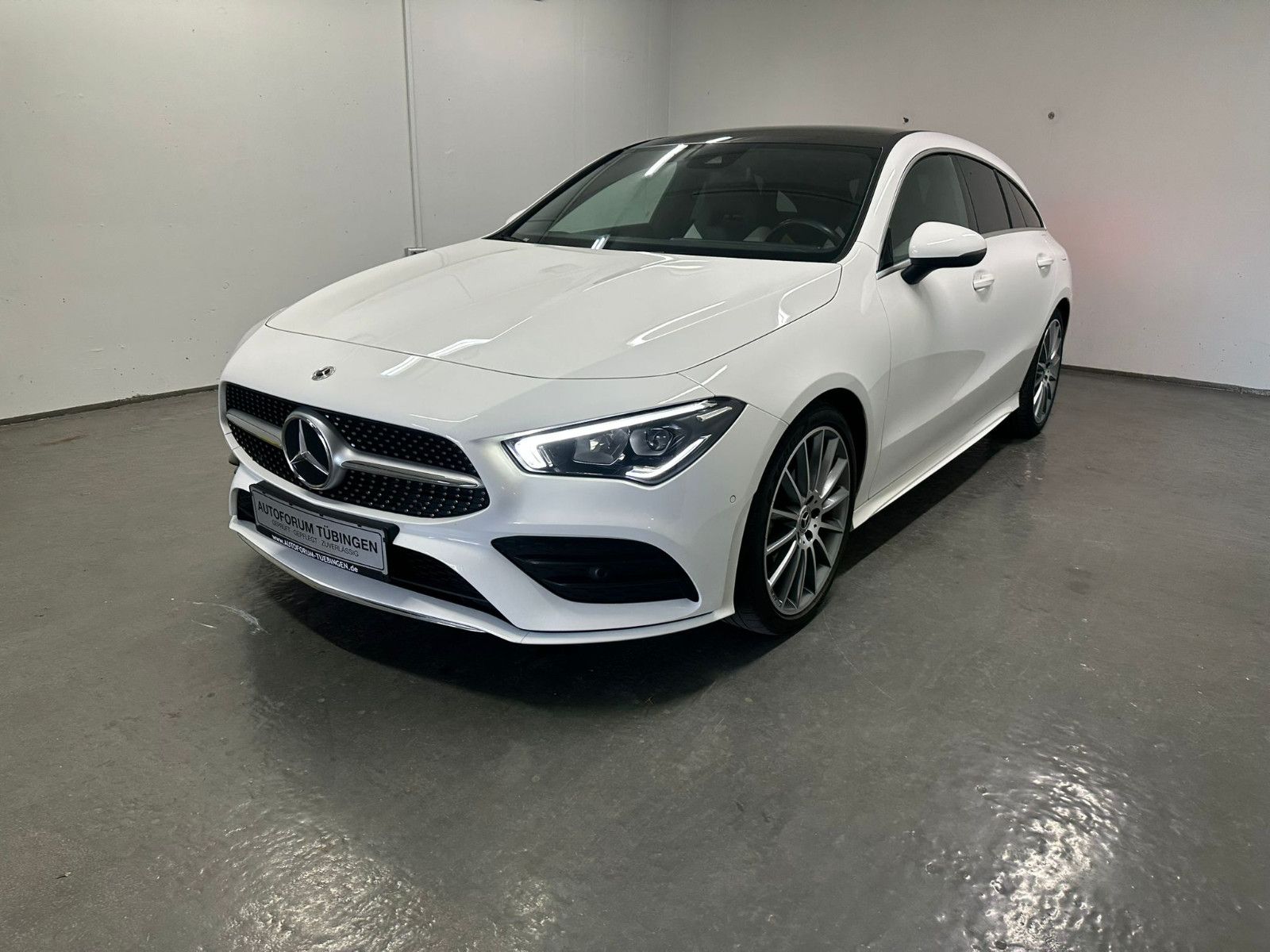 Fahrzeugabbildung Mercedes-Benz CLA 200 SB *AMG-LINE*NAVI*PANORAMA*SH*