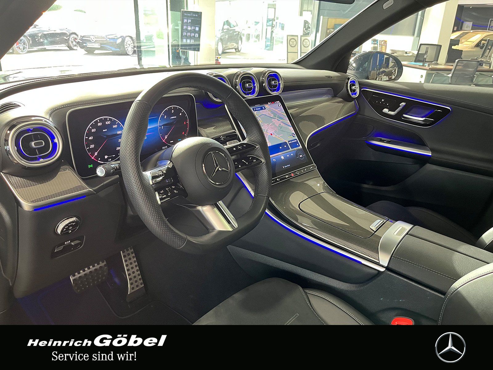 Fahrzeugabbildung Mercedes-Benz GLC 300 d AMG+DIGITAL-L+PANO+AHK+360°+MEMORY