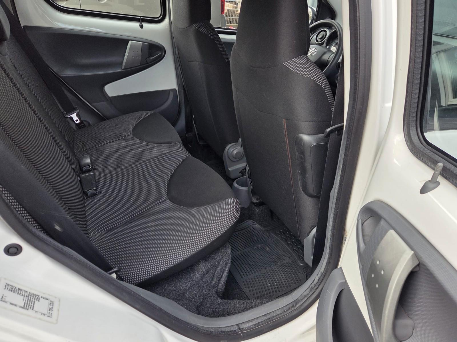 Toyota Aygo AYGO Cool 1.0 /KLIMAANLAGE/CD SPIELER
